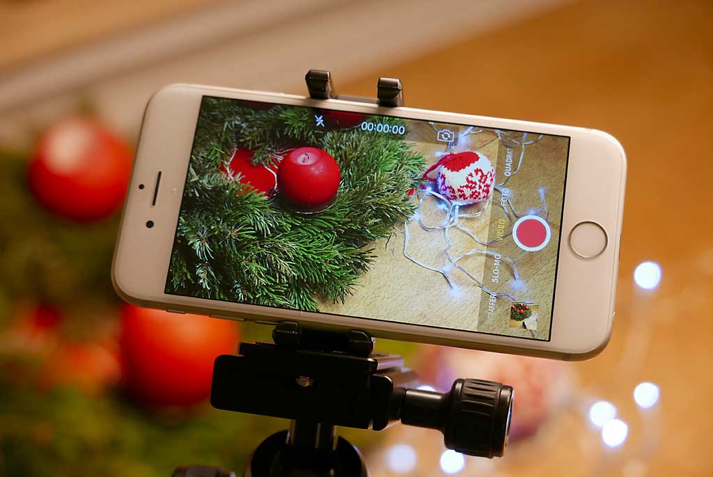 Smartphone-Videos werden mit einem kleinen Stativ deutlich besser.
