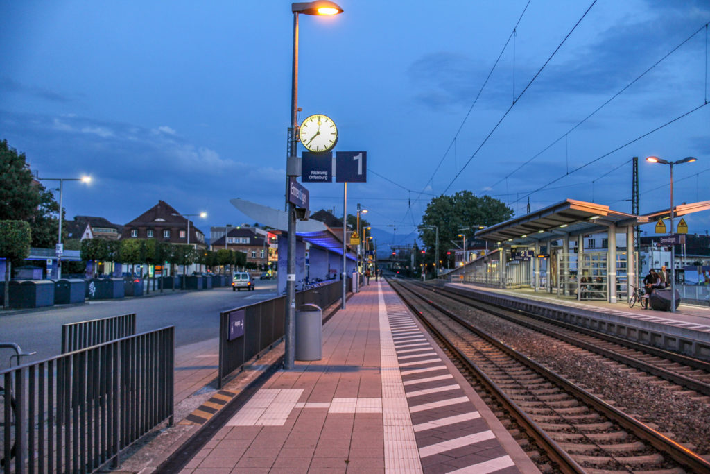 Vor allem bei wenig Licht machen die kleineren Sensoren schnell schlapp. 